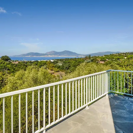 3 Bedroom Cozy In Porticcio (Corsica)