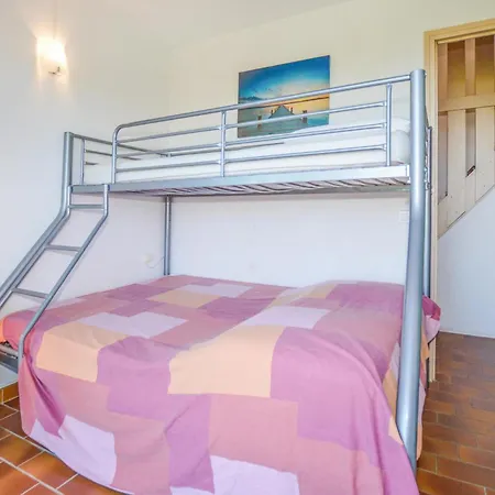 3 Bedroom Cozy In *